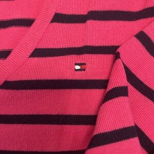 Tommy Hilfiger Women's V-Neck Sweater in Pink and Navy Stripes